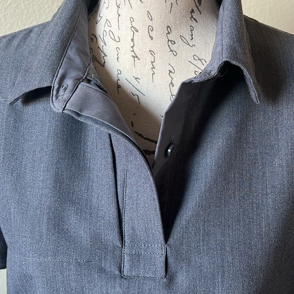 Bundle Figs charcoal grey medium matching scrub top and pants - Picture 2 of 9